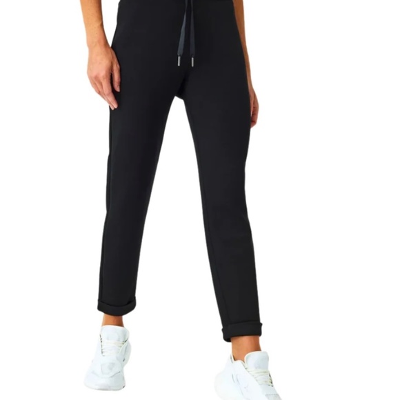 SPANX Airessentials Tapered Leg Black Pant - Picture 1 of 3